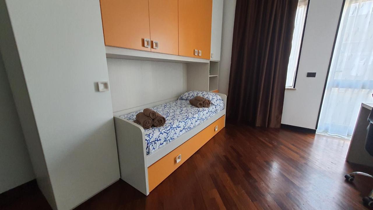 Clodia Beach One Sottomarina Exterior photo